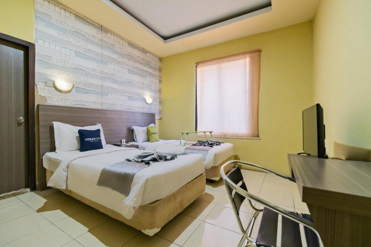 Urbanview Hotel Best Skip Palimbão Exterior foto
