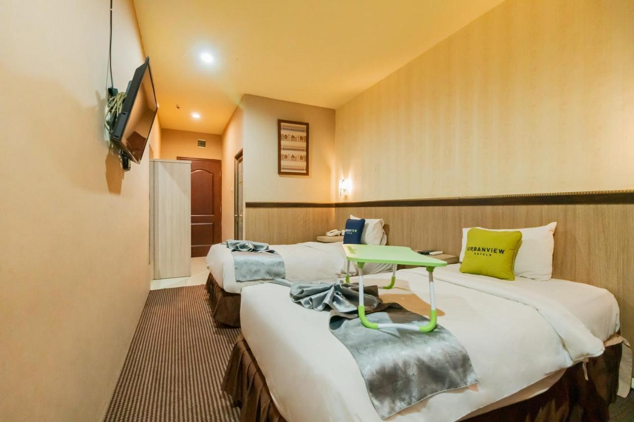 Urbanview Hotel Best Skip Palimbão Exterior foto