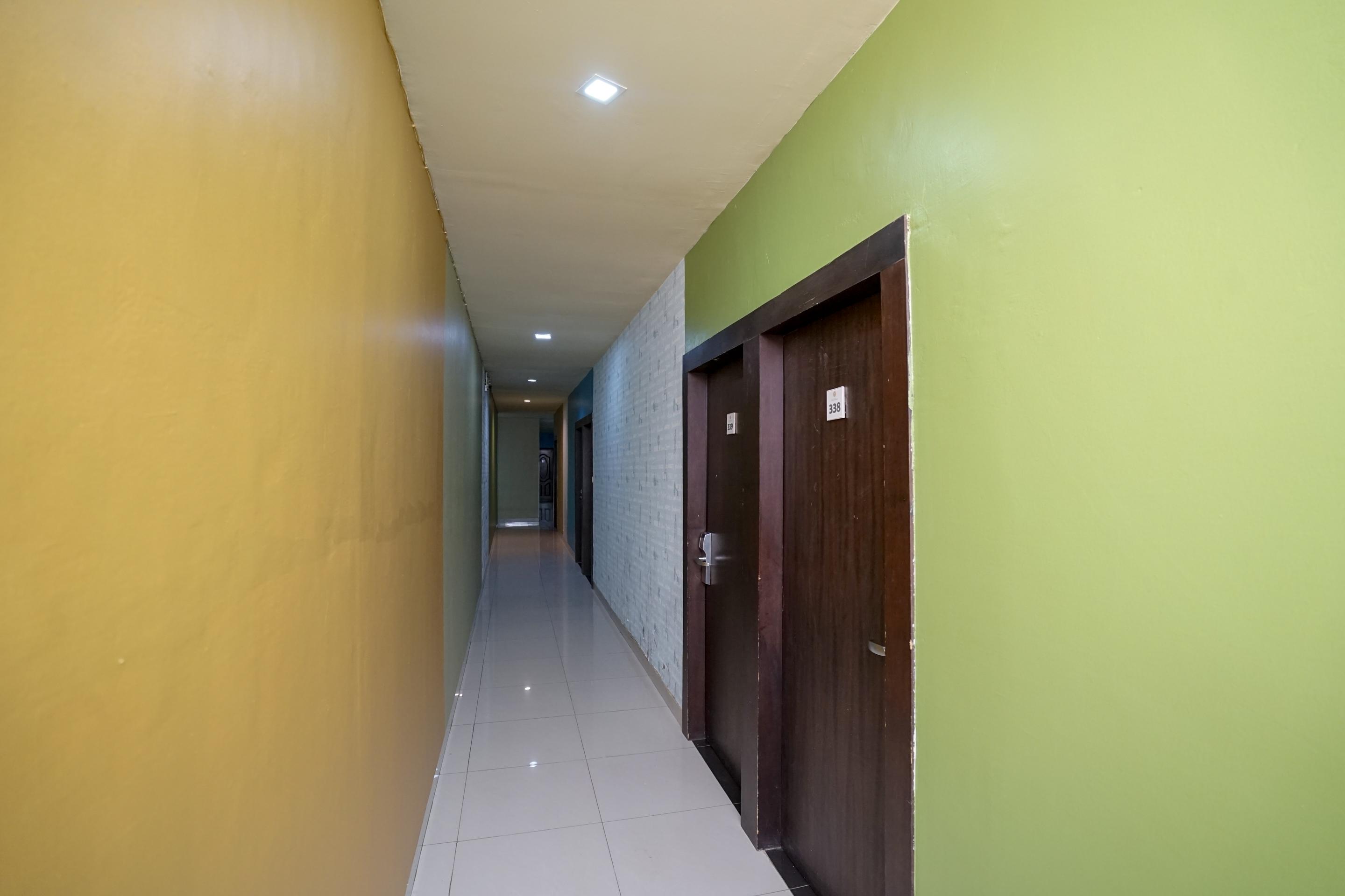 Urbanview Hotel Best Skip Palimbão Exterior foto
